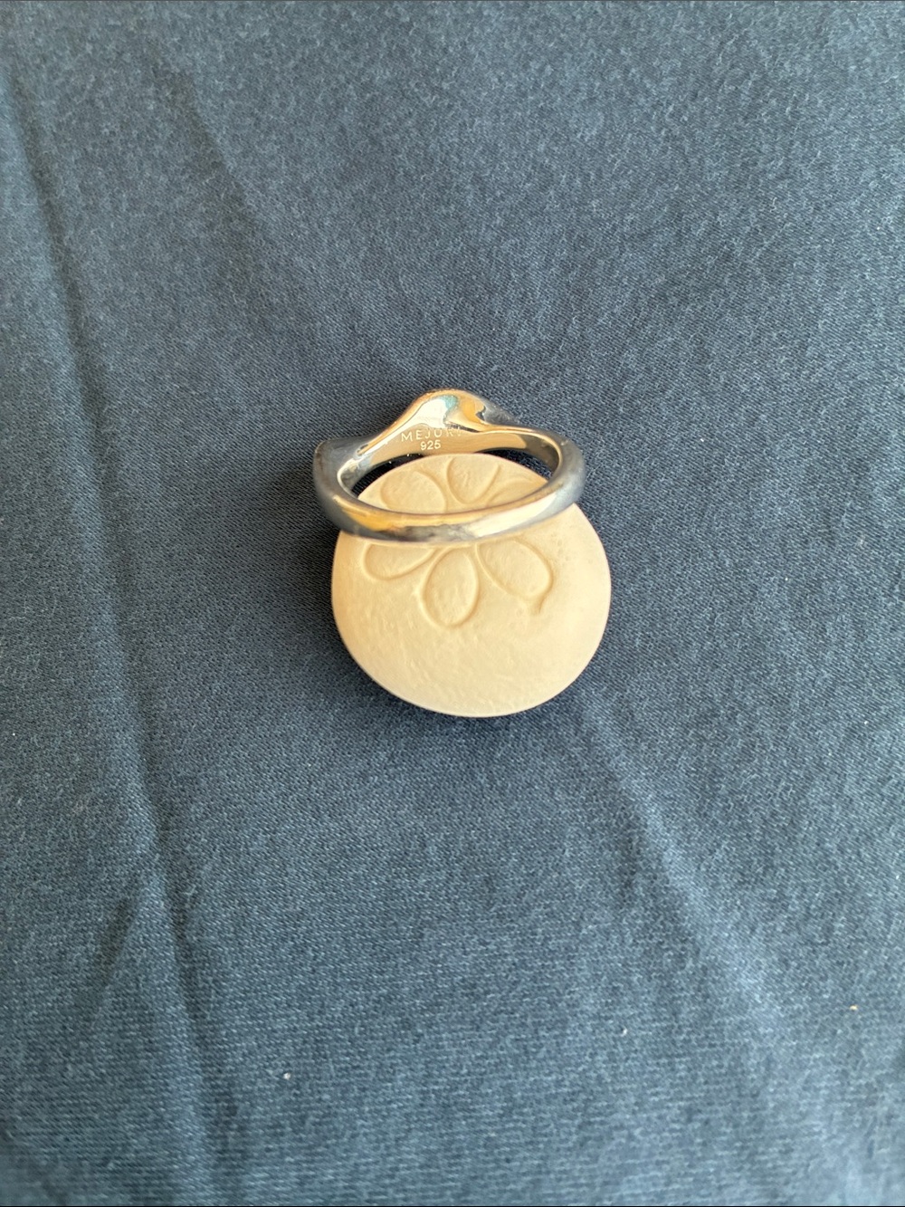 Mejuri Wave Ring (original design) in Sterling Silver, Size 8 - Picture 5 of 5